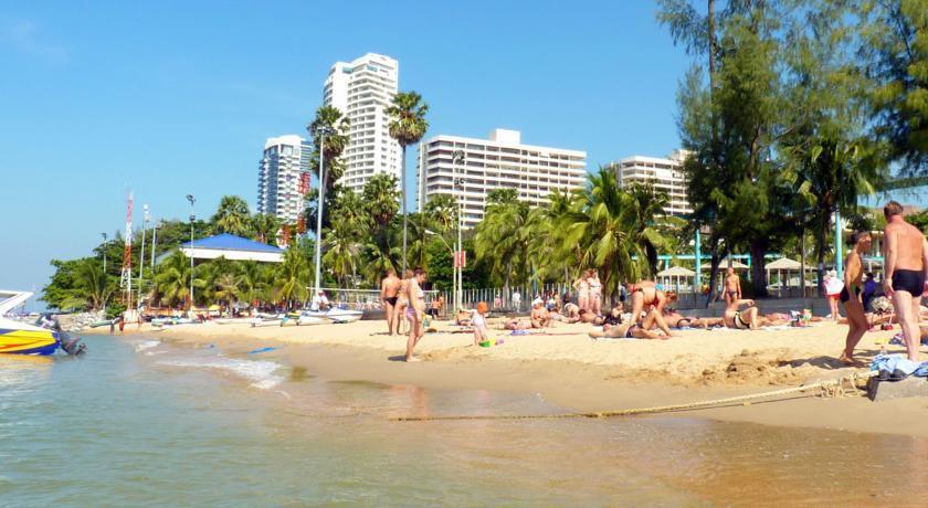 Jomtien Plaza Suite Apartments Екстериор снимка